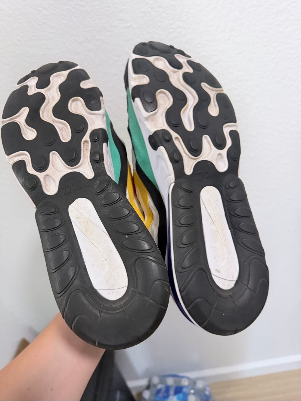 Nike Airmax 270 react multi color - Picture 9 of 9